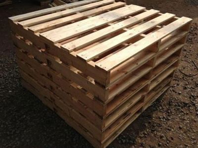 Chọn kích thước pallet gỗ phù hợp với các container