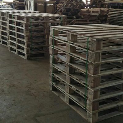 Pallet kê hàng trong kho